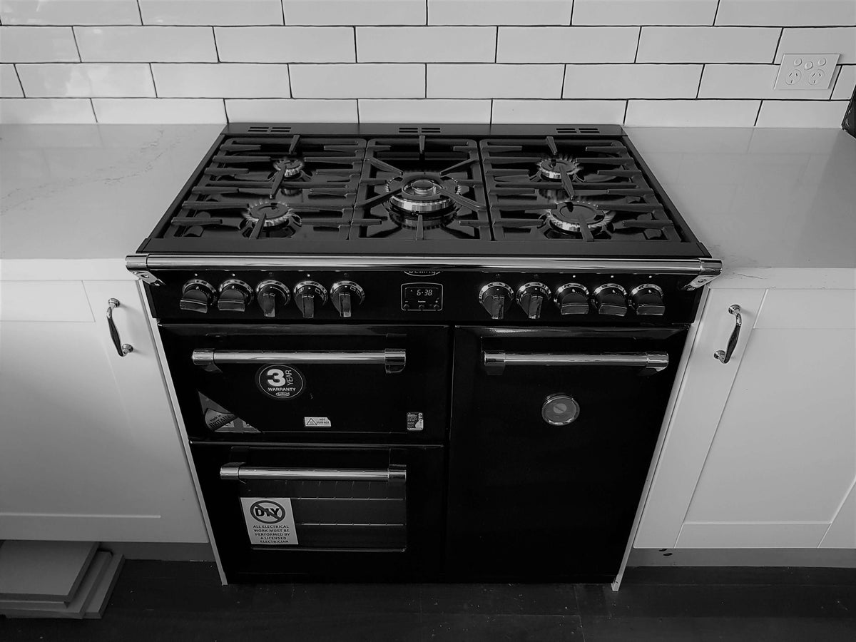 Stove install by JR Gas and Water