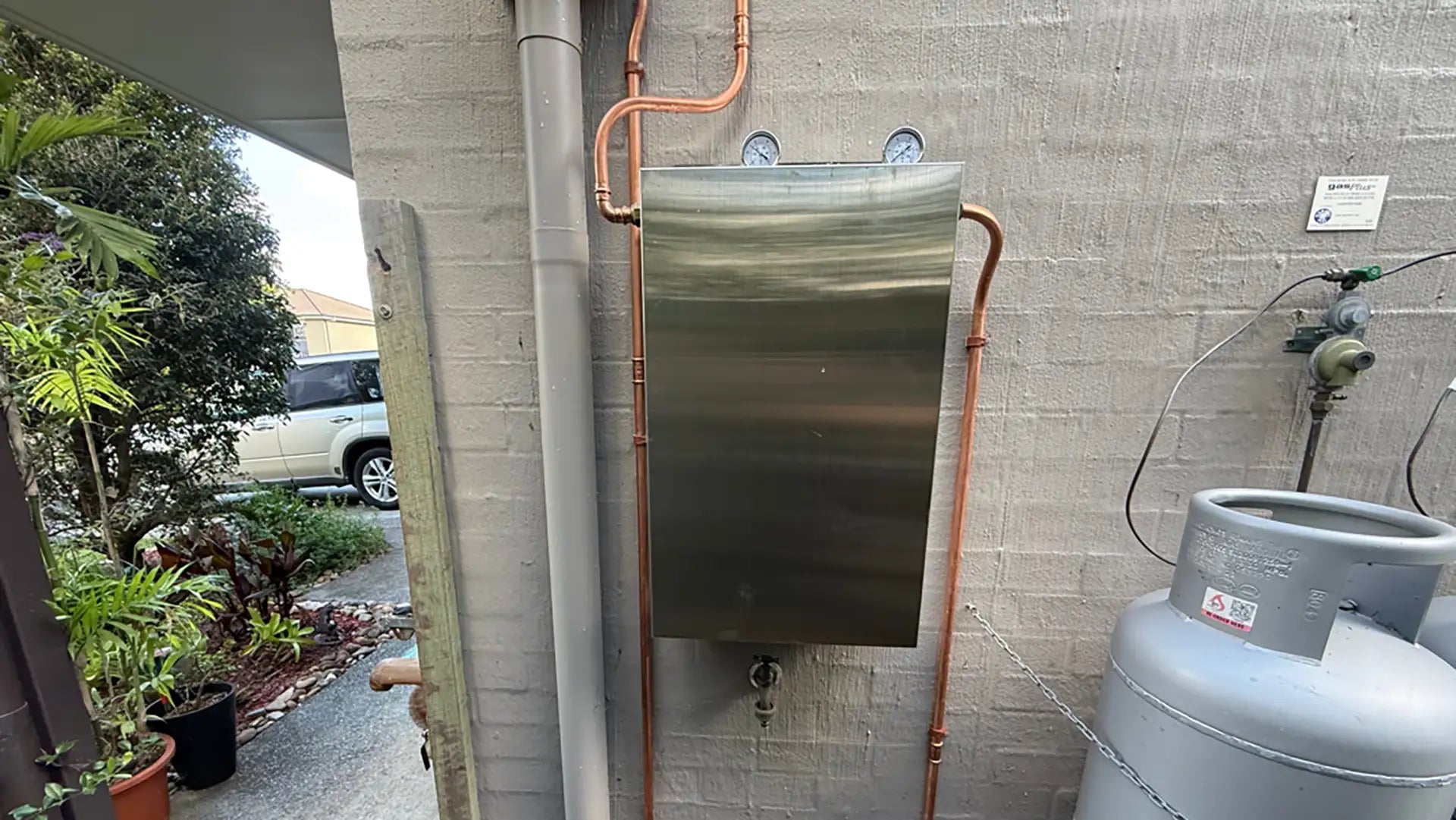 Water Filter World win Enclosed Water Filter System