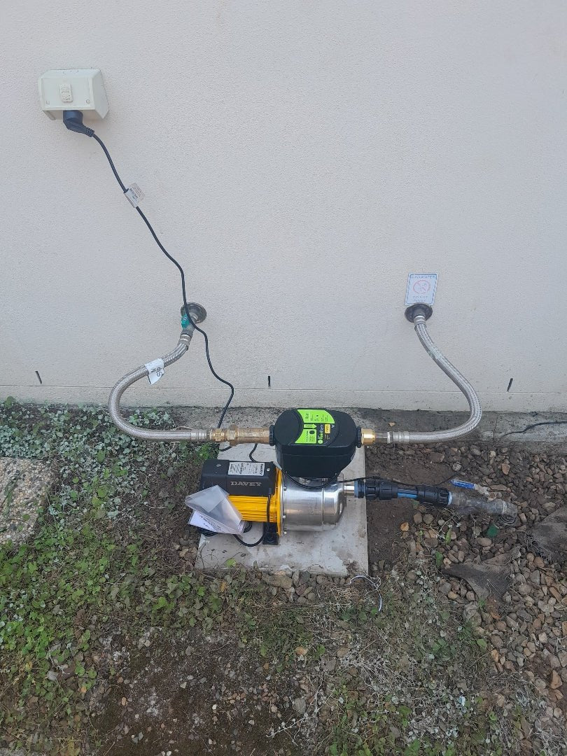 Davey Rainbank KRB2 46L/min Pressure Pump + Mains Backup + Controller Supplied & Installed - Plumbing - Pump