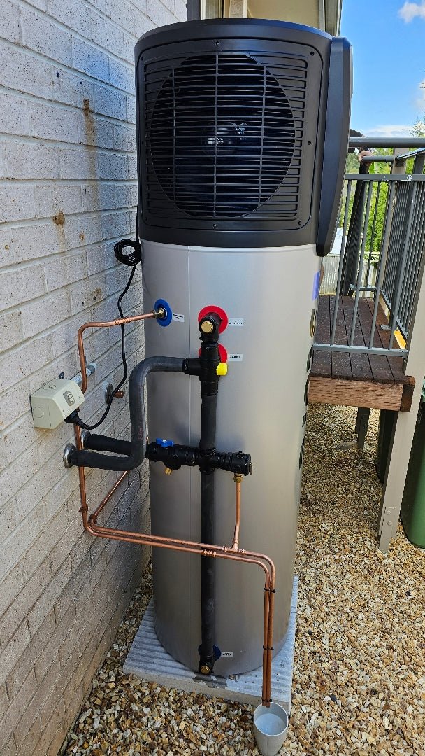 iStore 180L Heat Pump Hot Water System Installed - JR Gas and WaterWater Heaters